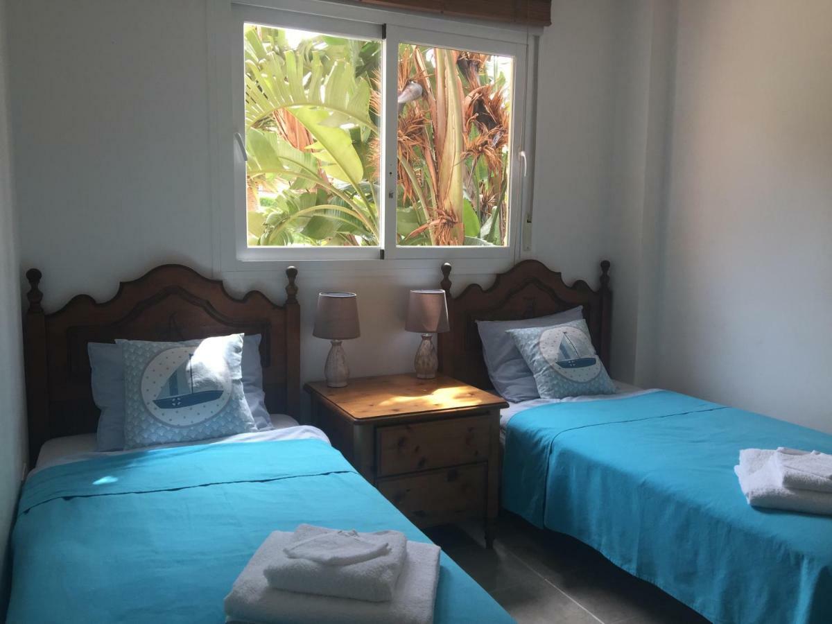 Madre Mia Apartment กาซาเรส ภายนอก รูปภาพ